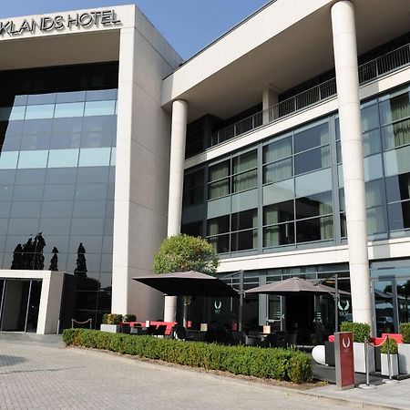 Brooklands Hotel & Spa Weybridge Exteriör bild