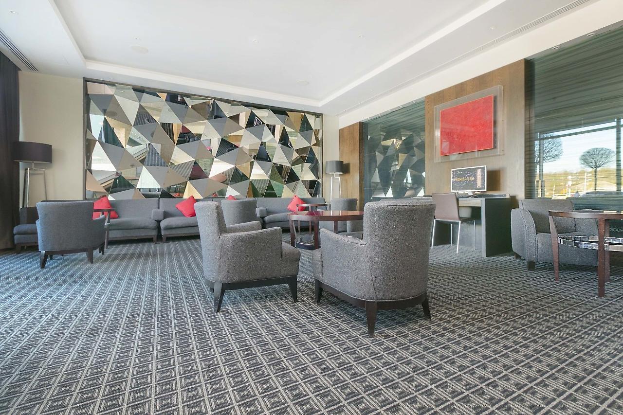 Brooklands Hotel & Spa Weybridge Inreriör bild