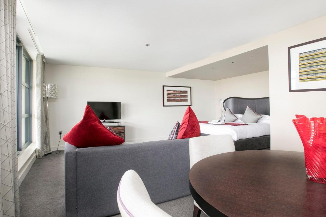 Brooklands Hotel & Spa Weybridge Exteriör bild