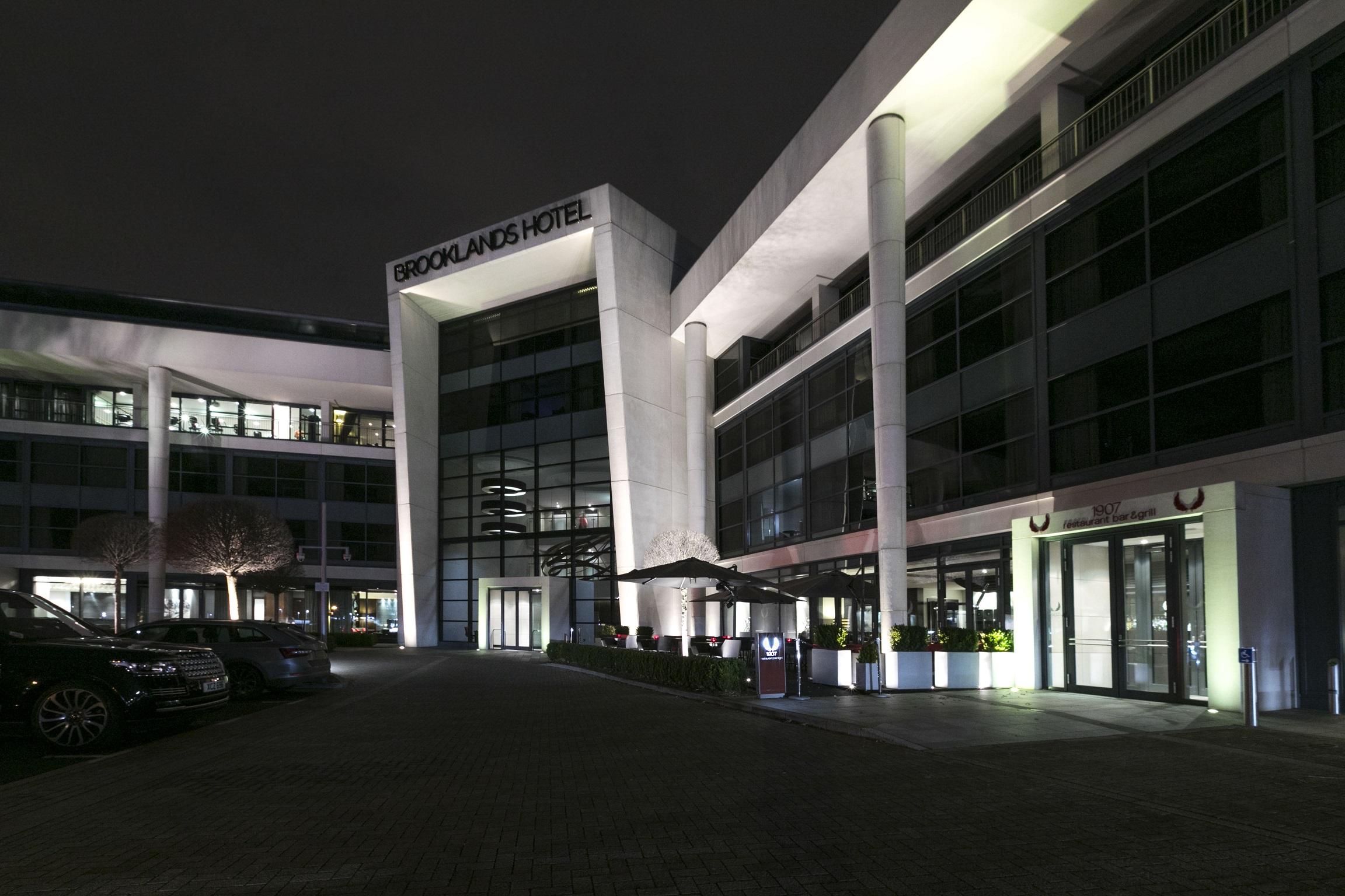 Brooklands Hotel & Spa Weybridge Exteriör bild