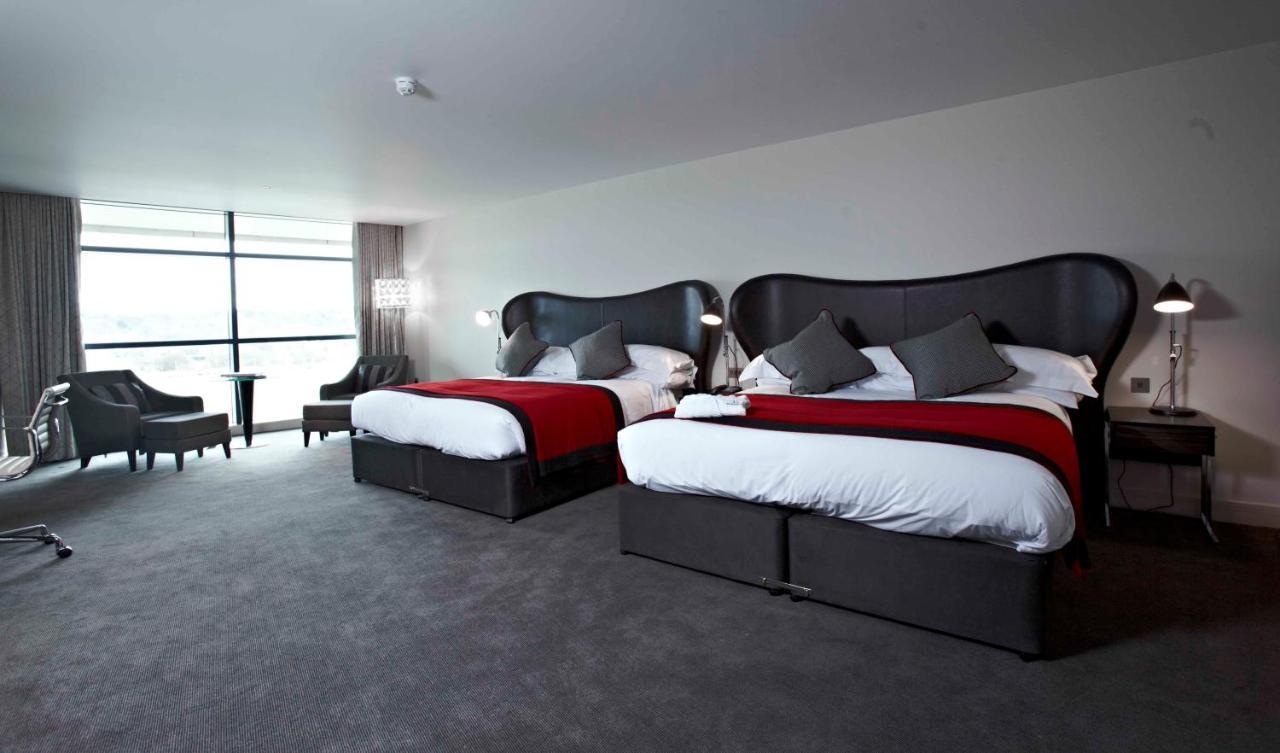 Brooklands Hotel & Spa Weybridge Exteriör bild