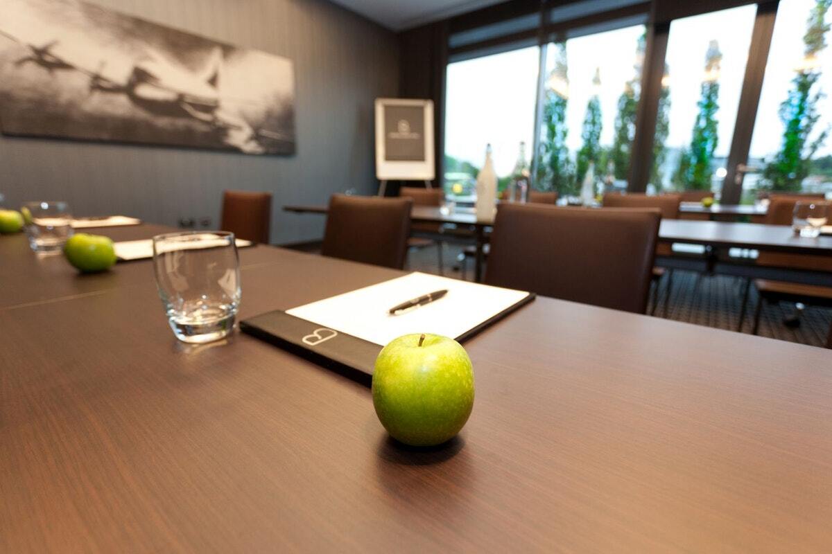 Brooklands Hotel & Spa Weybridge Business bild