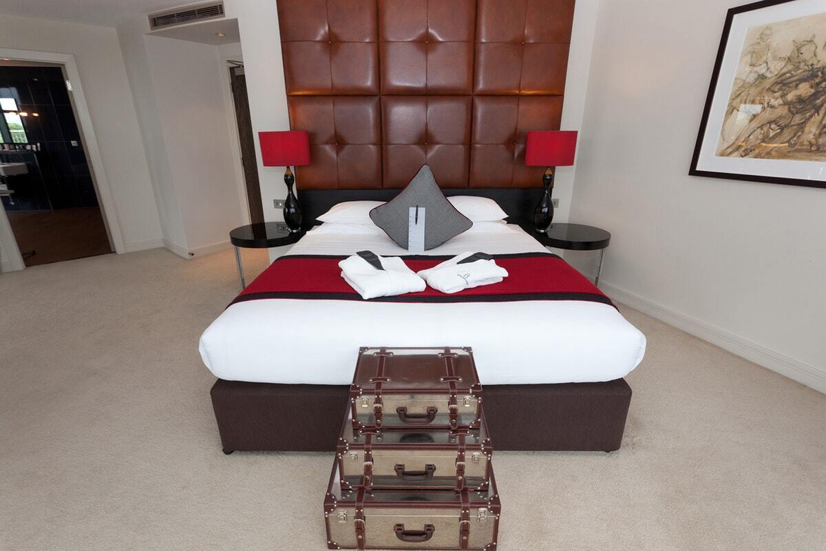 Brooklands Hotel & Spa Weybridge Rum bild