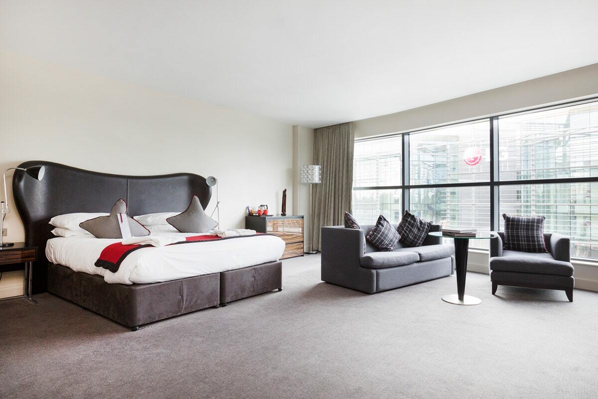 Brooklands Hotel & Spa Weybridge Rum bild